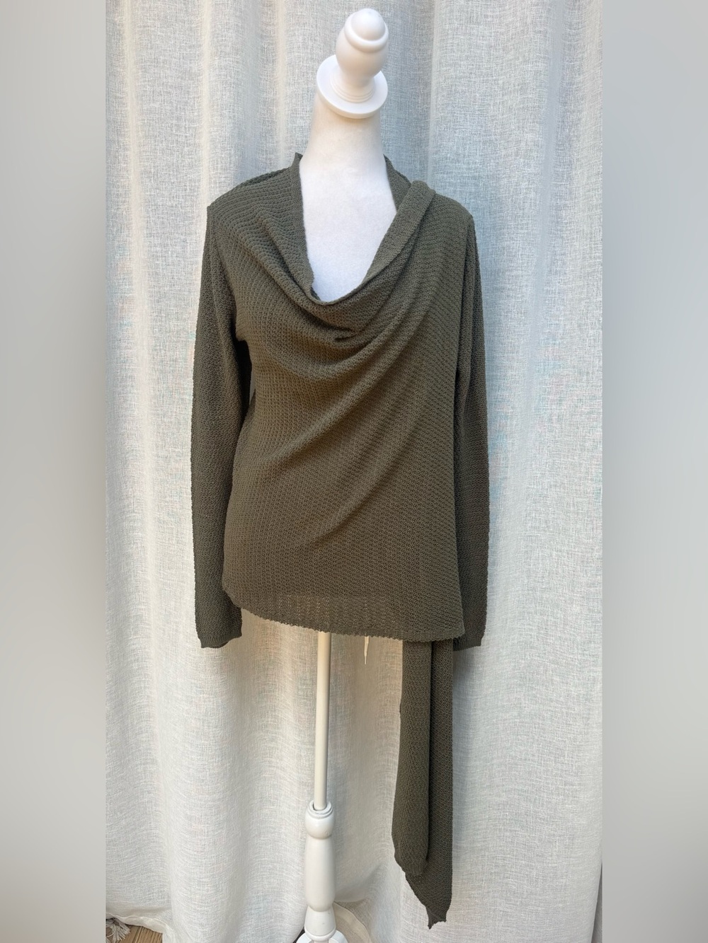 Ruti green long sleeve assymetrical cardigan